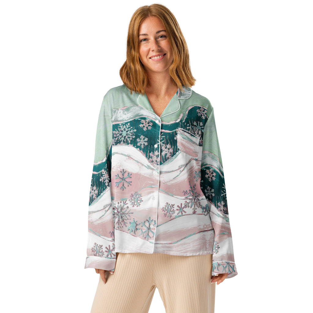 Snowflakes Women’s long sleeve pajama top