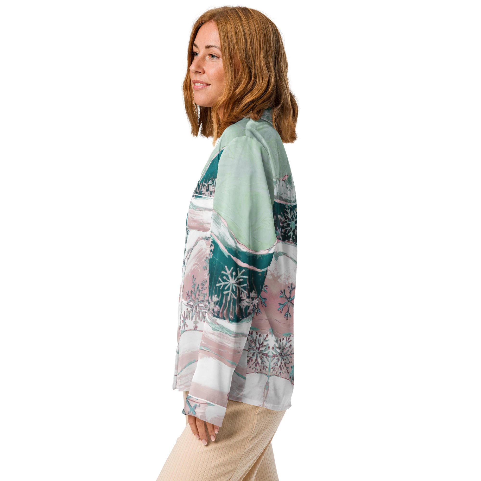 Snowflakes Women’s long sleeve pajama top